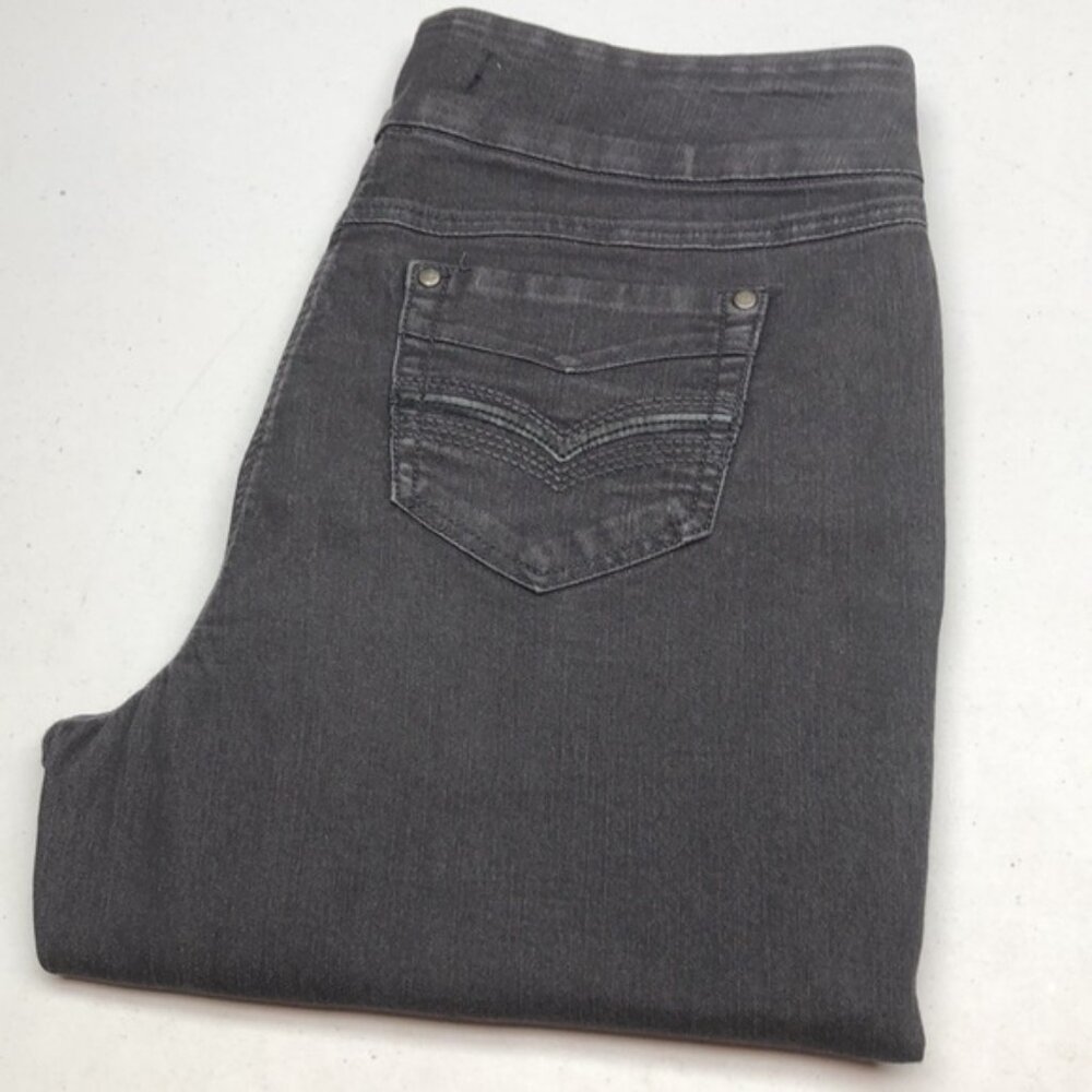 STRETCH CONTRAST BLACKWASH HIGH WAIST JEANS 13/32x32 ⭐️